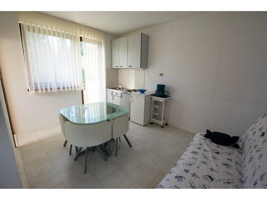 Apartments Troselj สตารีกราด-ปาเคลนีซา ภายนอก รูปภาพ